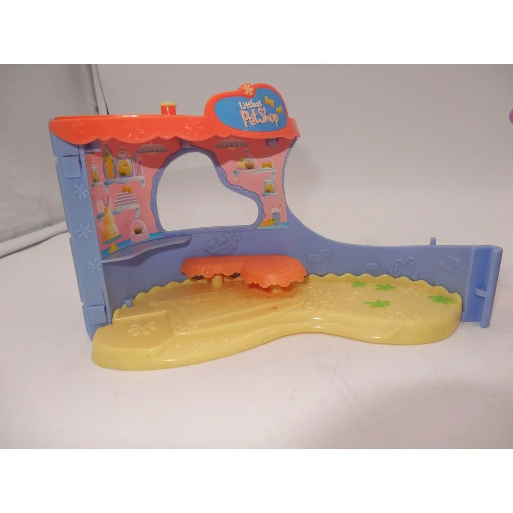 Littlest Pet Shop Tricks N Talents Show and Nooks Bakery Playset Lot